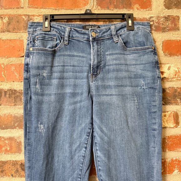 P23 - Judy Blue Straight Leg Jeans in Classic Blue - Picture 2 of 8